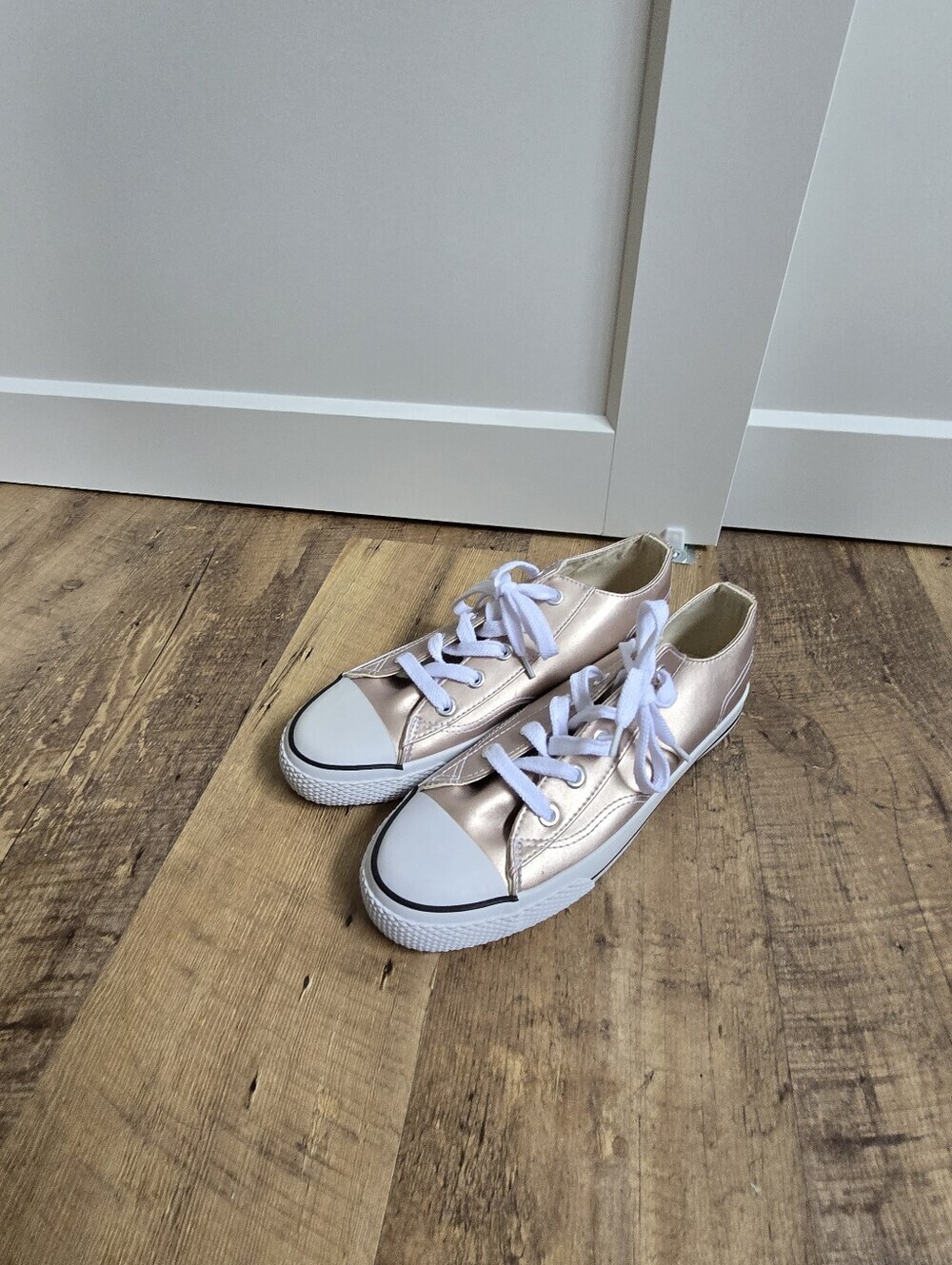 Airwalk Legacee Metallic Rose Gold Womens Sneaker Size 8.5